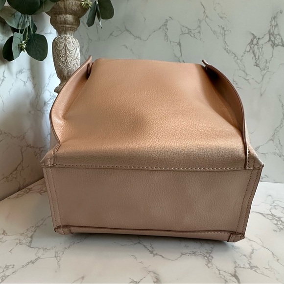 Neiman Marcus Rose Gold Shimmer Tote - Picture 5 of 11